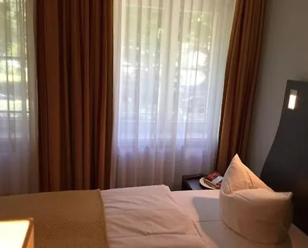 Daemeritzseehotel Hotel