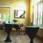Hotel Daemeritzseehotel 4*